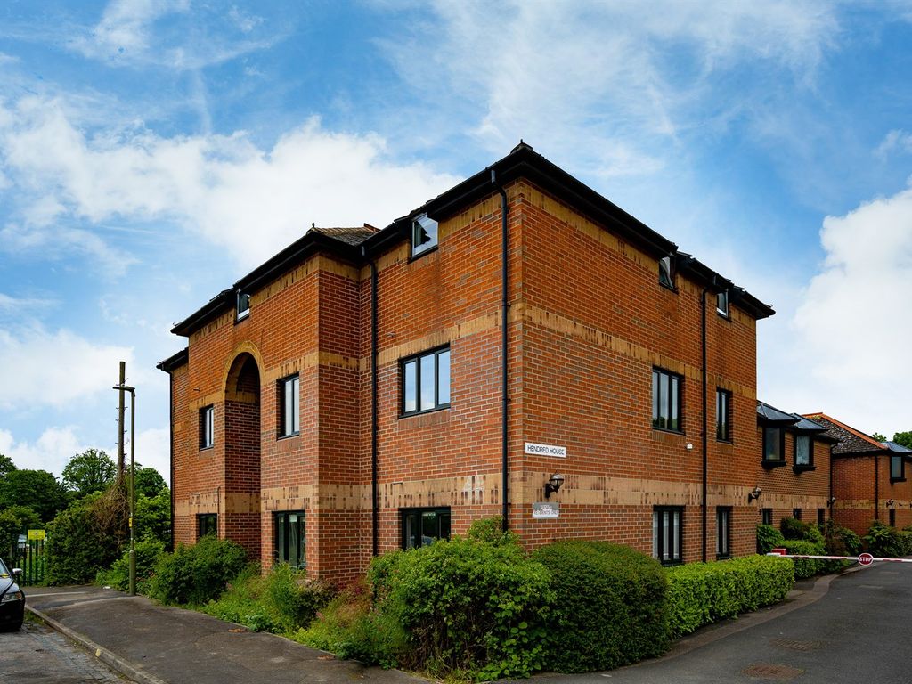 2 bed flat to rent in Hendred Street, Oxford OX4 Zoopla