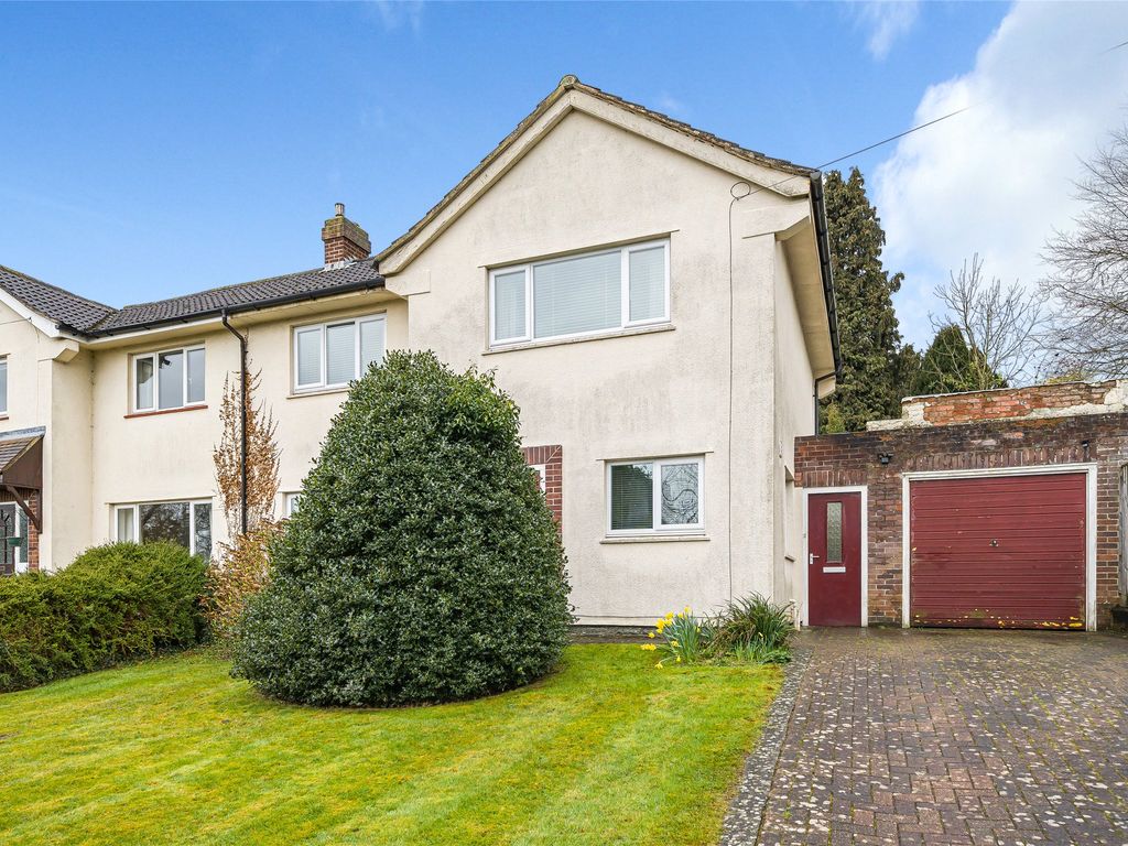 3 bed semidetached house for sale in Westminster Way, Oxford
