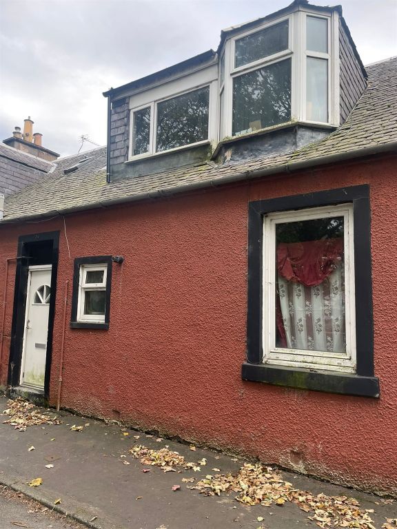 1 bed flat for sale in Nelson Street, Newmilns KA16, £15,000 Zoopla