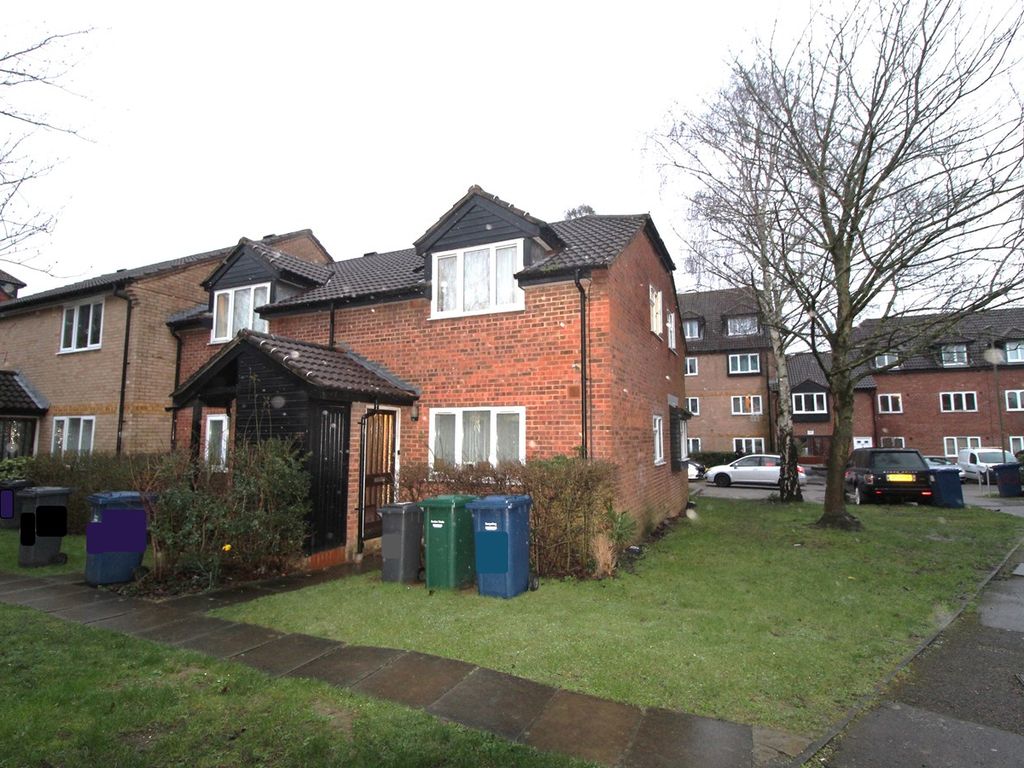 1 bed flat to rent in Springwood Crescent, Edgware HA8, £1,250 pcm Zoopla