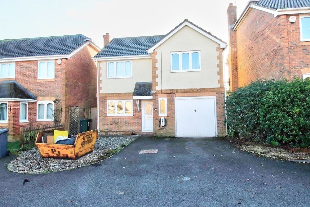 4 bed detached house for sale in Wheelwright Close, Eastbourne BN22, £