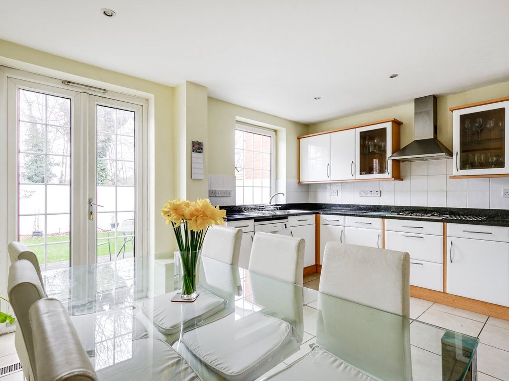 4 bed detached house for sale in Sussex Gardens, Highgate, London N6