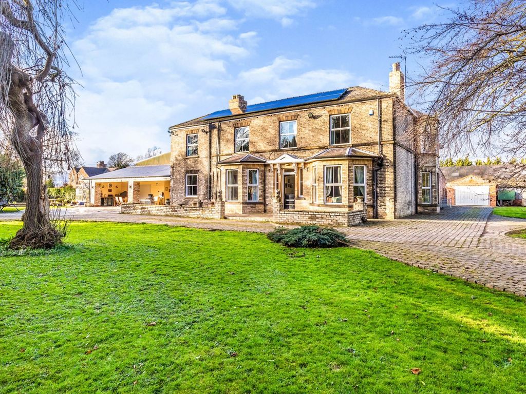 5 bed detached house for sale in West Bank, Carlton DN14 Zoopla