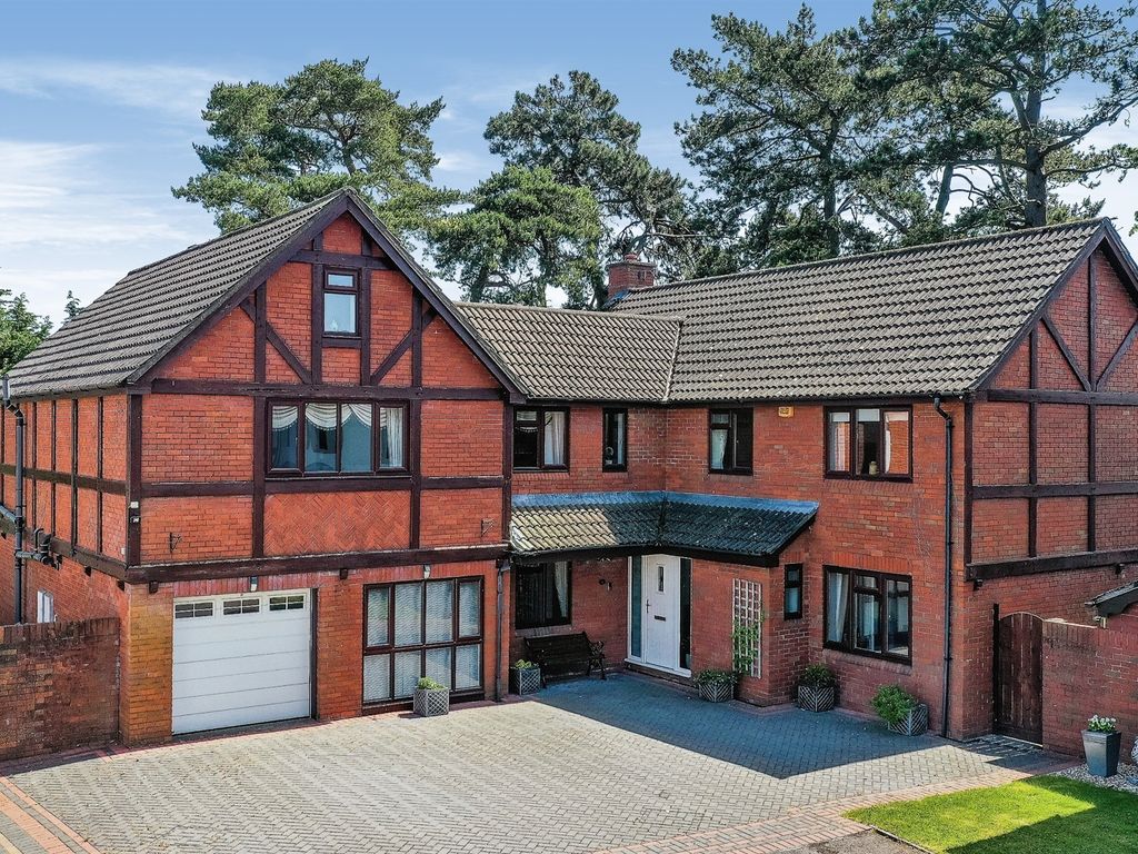 5 bed detached house for sale in Tynewydd Drive, Castleton, Cardiff CF3 Zoopla