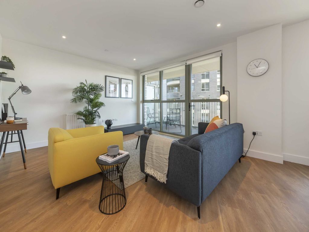 2 bed flat to rent in Union Way, London NW10, £1,998 pcm - Zoopla