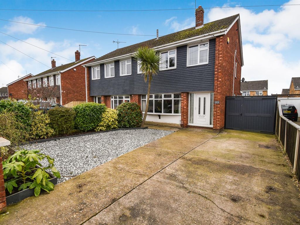 3 bed semidetached house for sale in Bottesford Lane, Bottesford