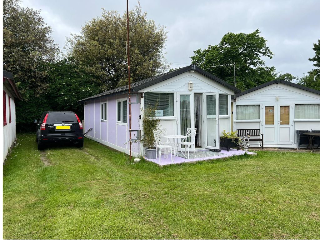 2 bed lodge for sale in Links Road, Mundesley, Norwich NR11 Zoopla