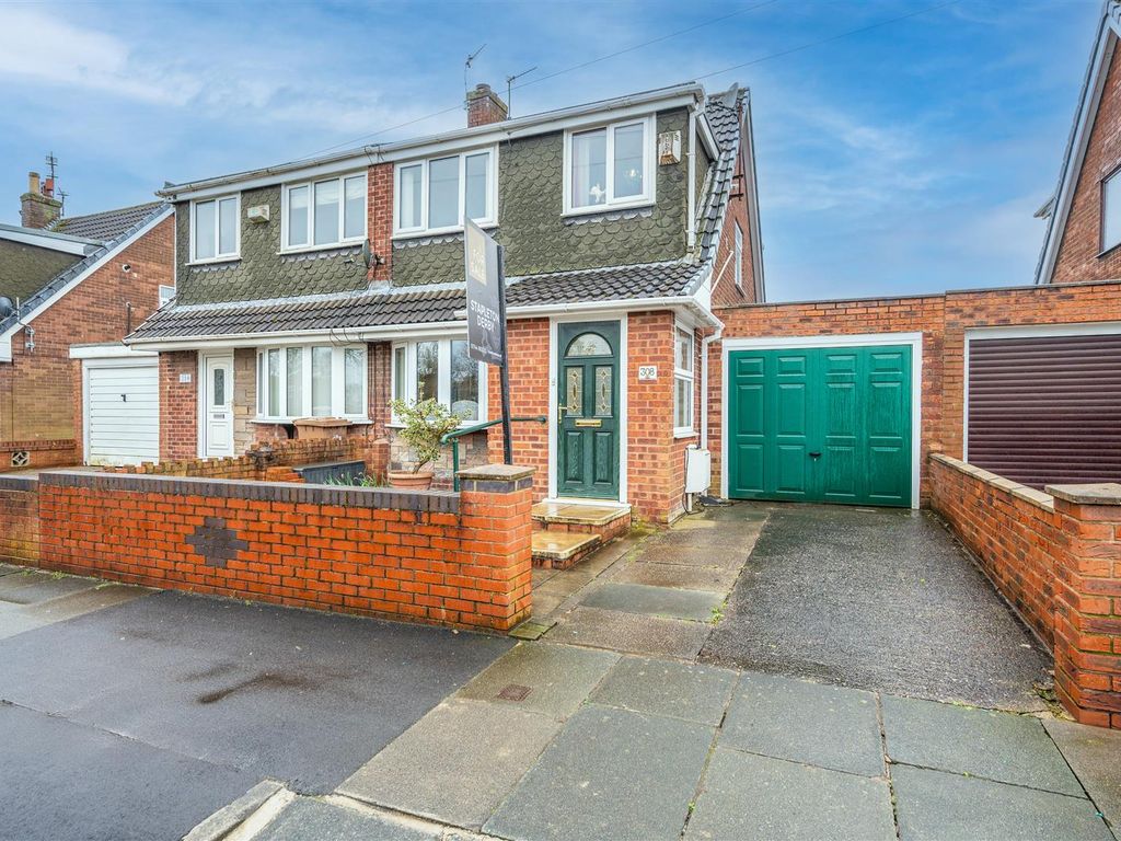 3 bed semidetached bungalow for sale in New Street, St. Helens WA9, £