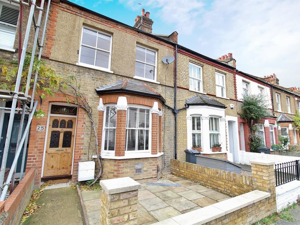 3 bed property for sale in Silverhall Street, Isleworth TW7 Zoopla