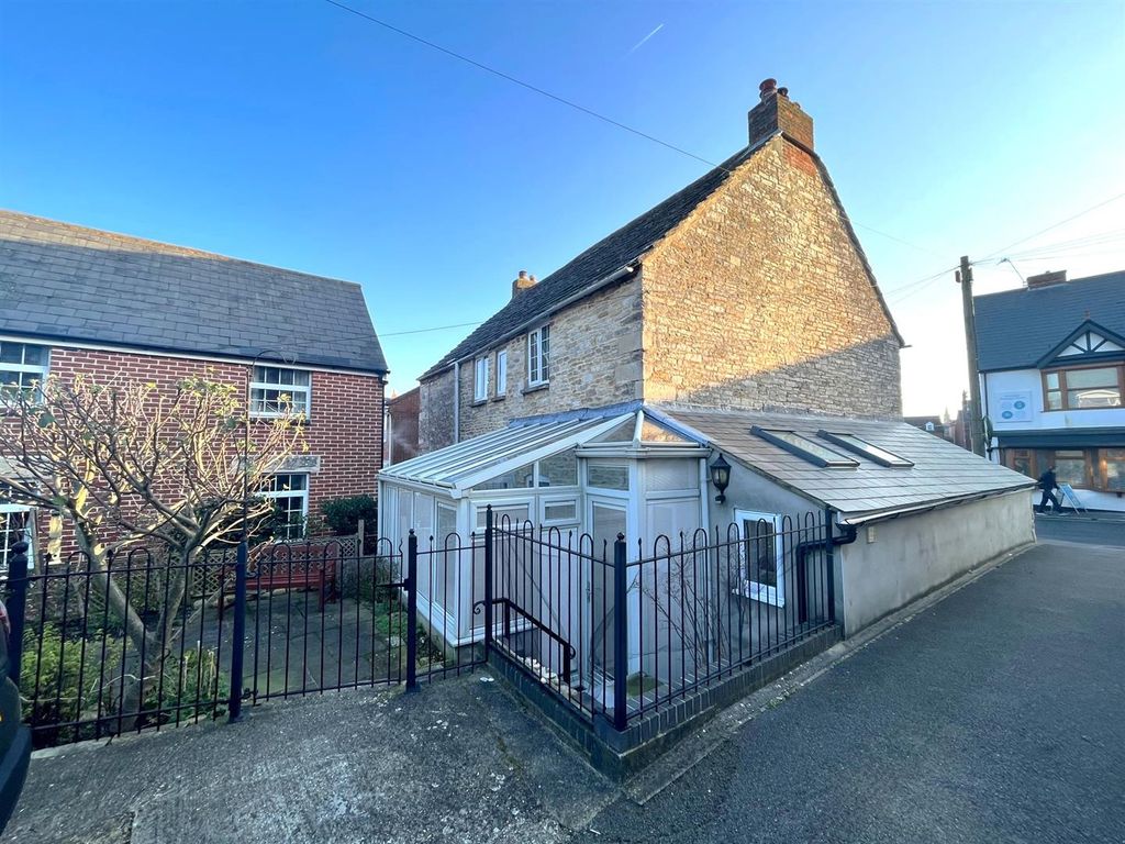 4 bed property for sale in Court Road, Swanage BH19, £595,000 Zoopla