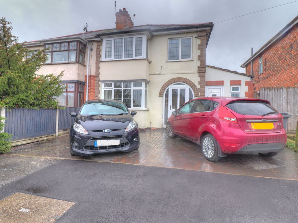 3 bed semidetached house for sale in Hill Rise, Birstall, Leicester