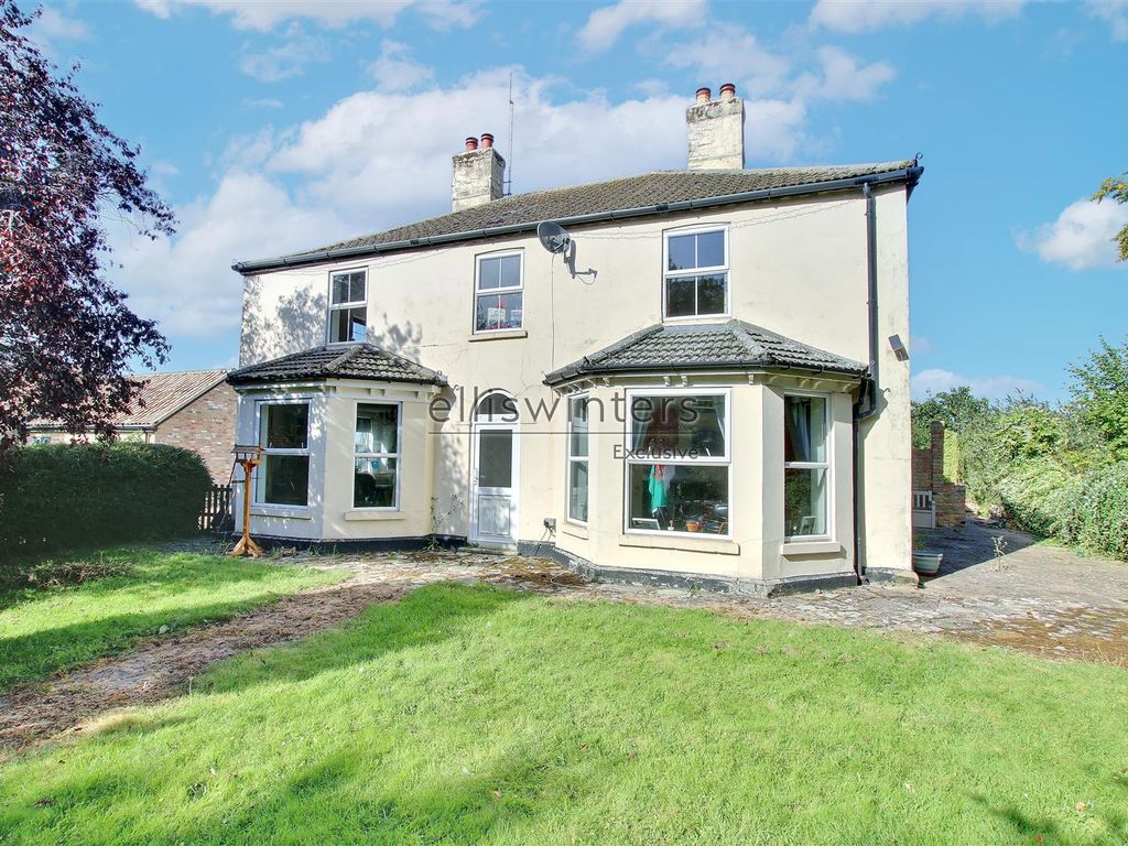 5 bed detached house for sale in Wennington, Huntingdon PE28, £730,000
