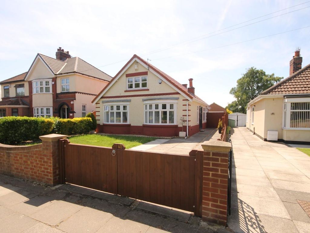 3 bed detached bungalow for sale in Seaton Lane, Hartlepool TS25, £