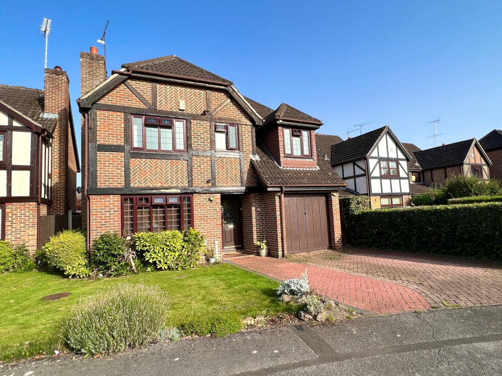 4 bed detached house for sale in Munnings Drive, College Town