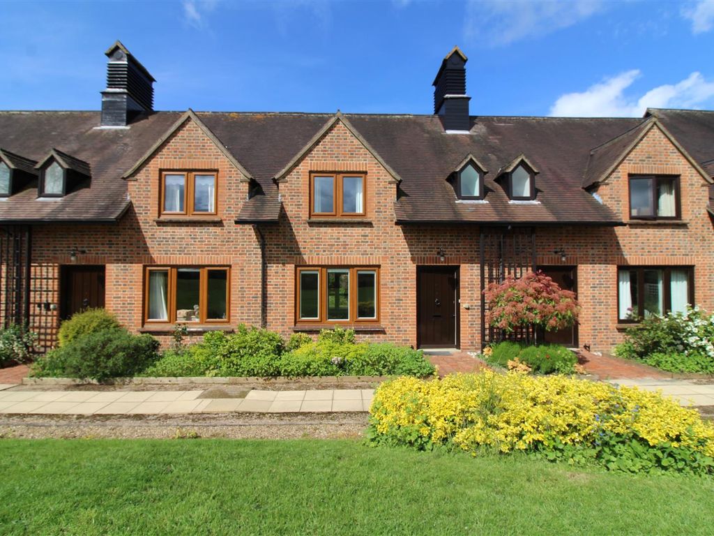 2 bed property to rent in Lyefield Court, Emmer Green, Reading RG4 Zoopla