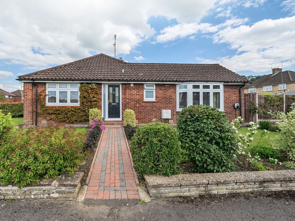 2 bed bungalow for sale in Ravensgate Road, Charlton Kings, Cheltenham