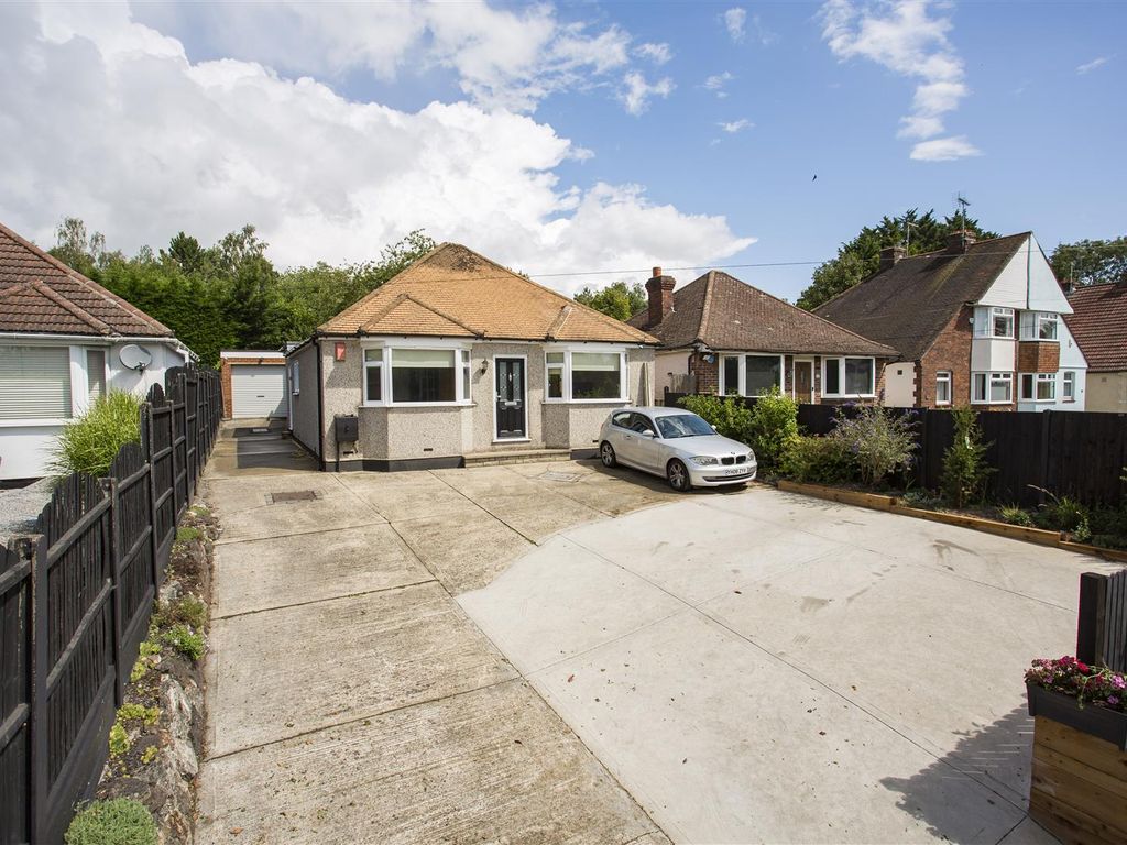 2 bed detached bungalow for sale in Sevenoaks Road, Borough Green