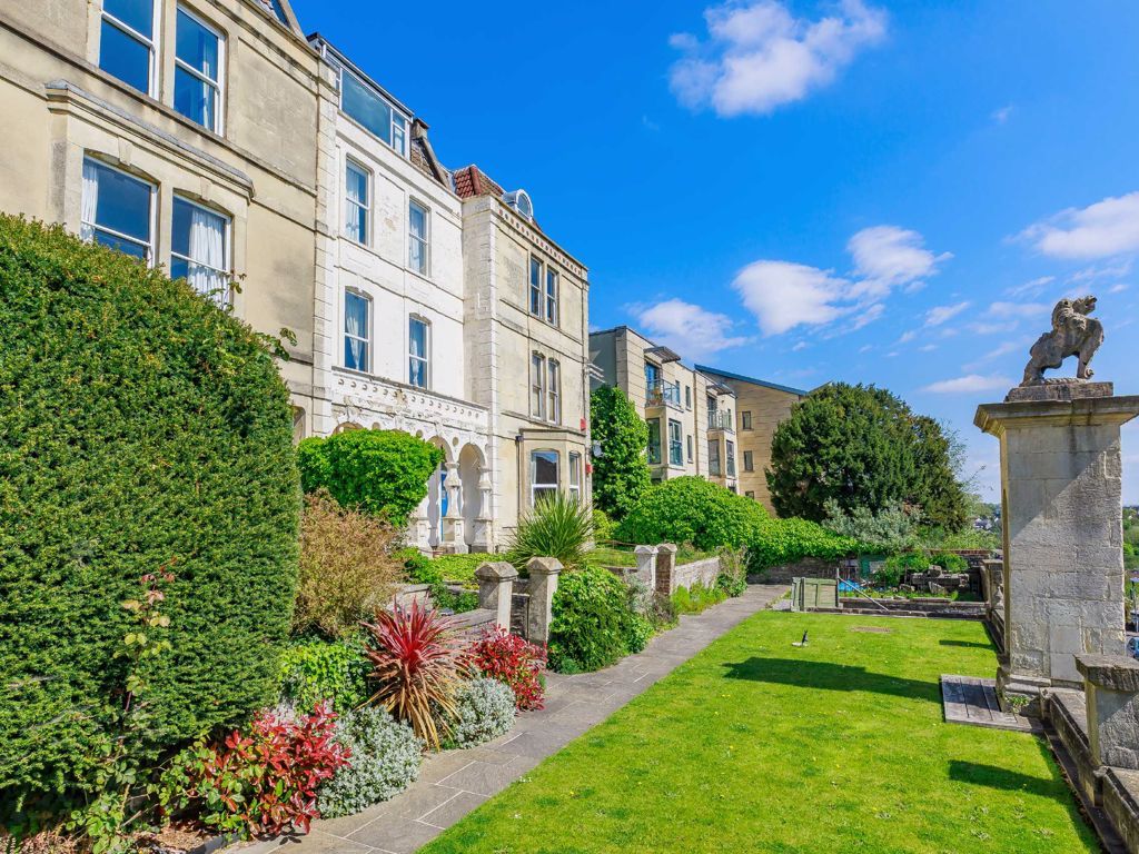 Ashley Court Road St Andrews Bristol BS7  