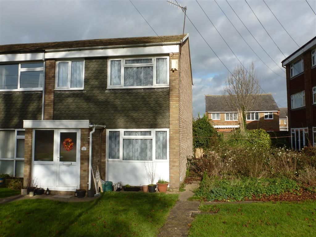 3 bed end terrace house for sale in Sommerville Close, Faversham, Kent