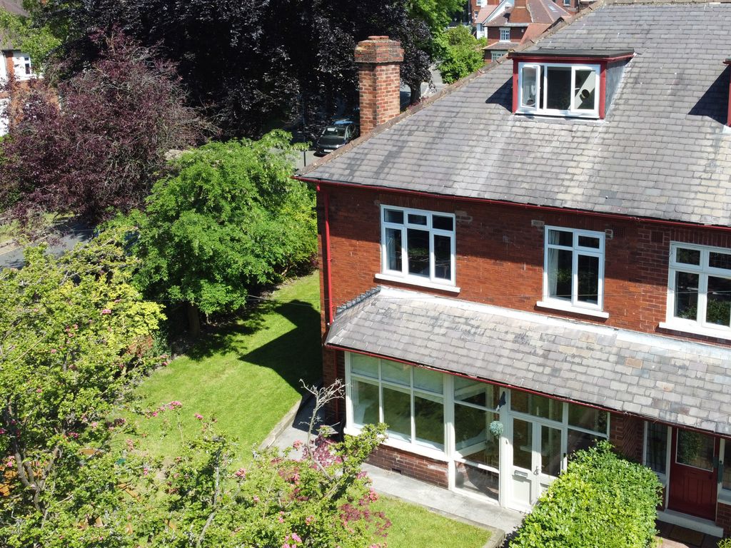 5 bed semidetached house for sale in Caythorpe Road, Leeds LS16 Zoopla