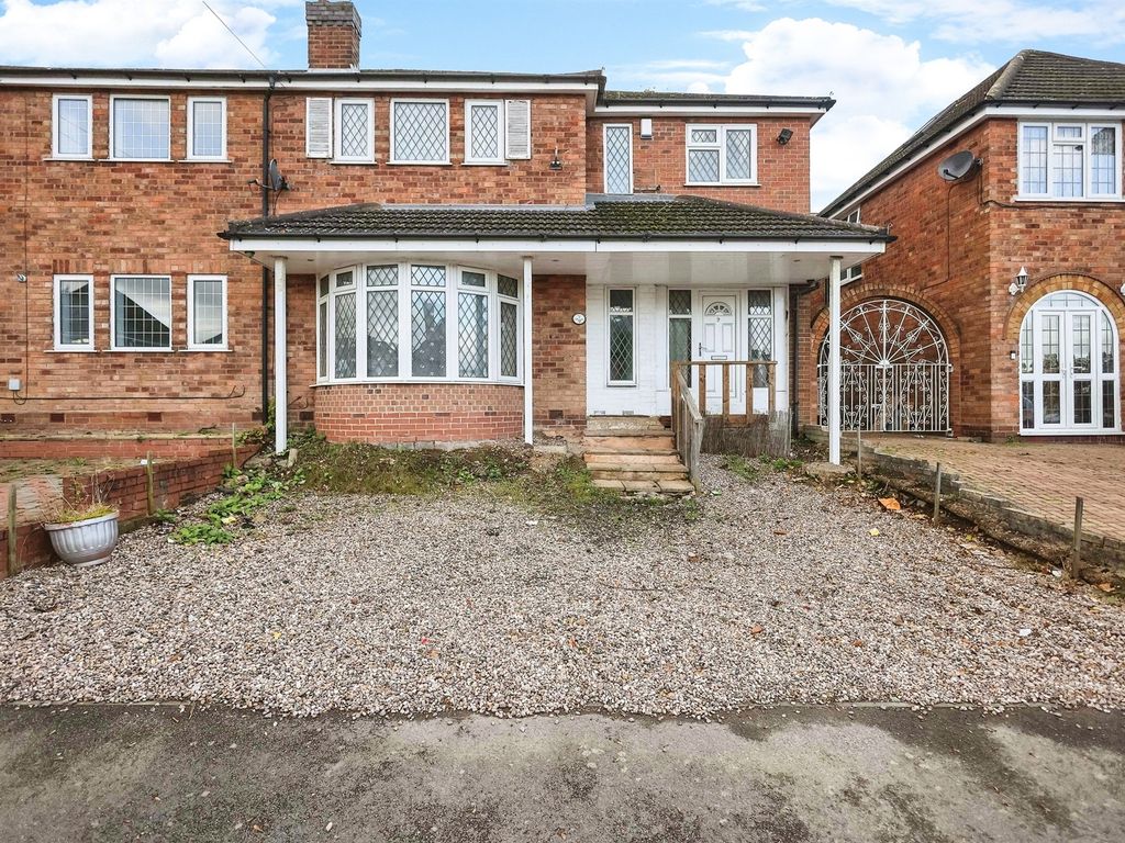 4 bed semidetached house for sale in Pickwick Grove, Moseley