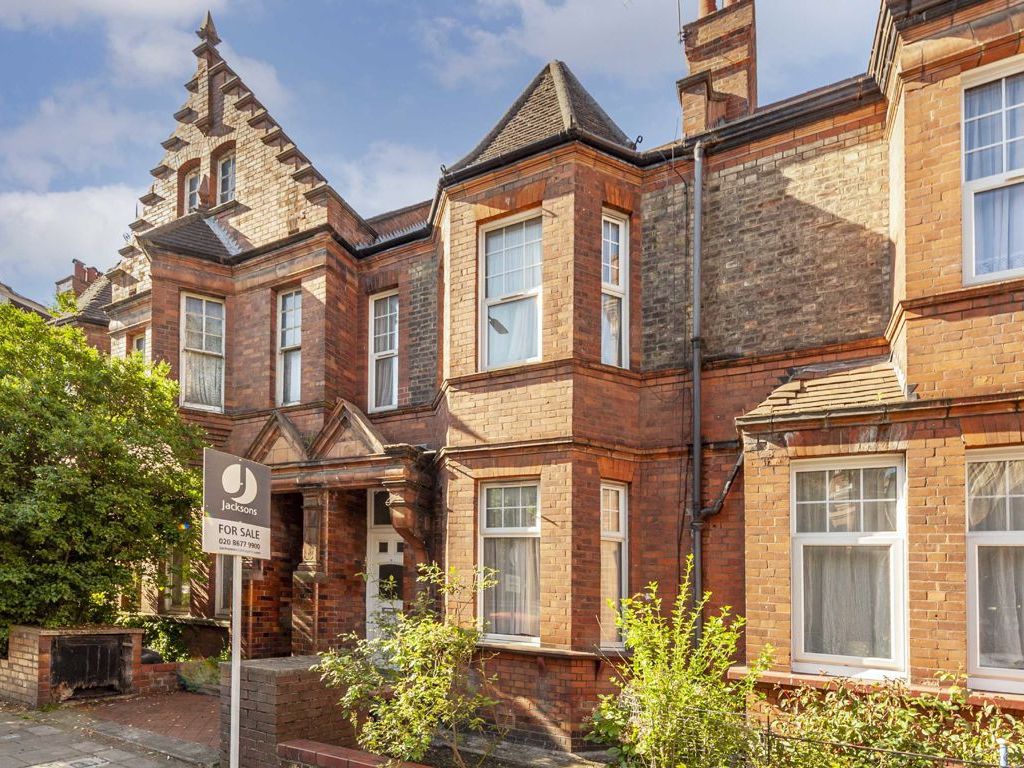 4 bed terraced house for sale in Avenue, London SW2 Zoopla