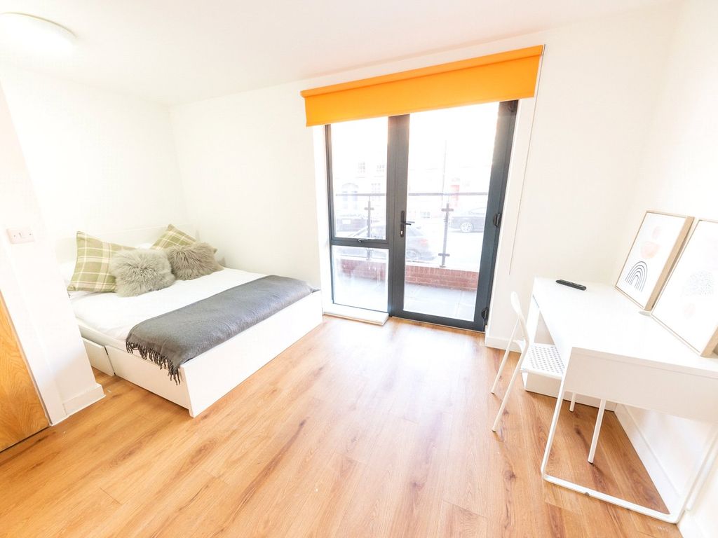 1 bed flat to rent in The Edge, 2 Seymour St, Liverpool L3, £433 pcm