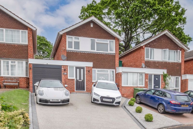 3 bed linkdetached house for sale in Salford Close, Woodrow South