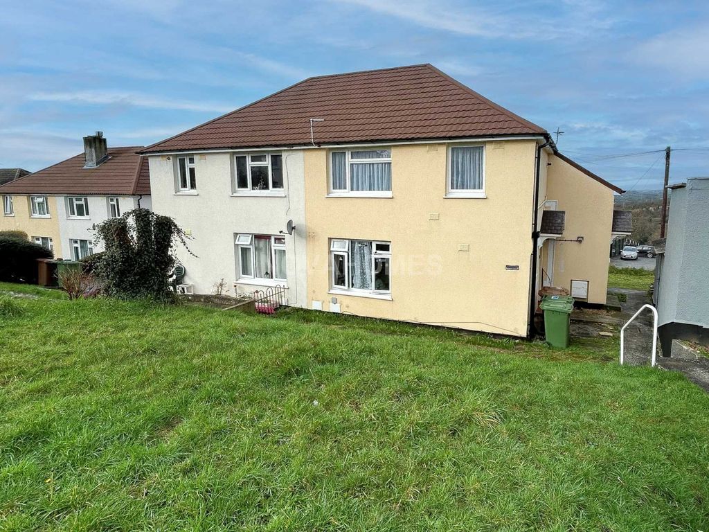 1 bed flat for sale in Taunton Avenue, Whitleigh PL5, £100,000 Zoopla