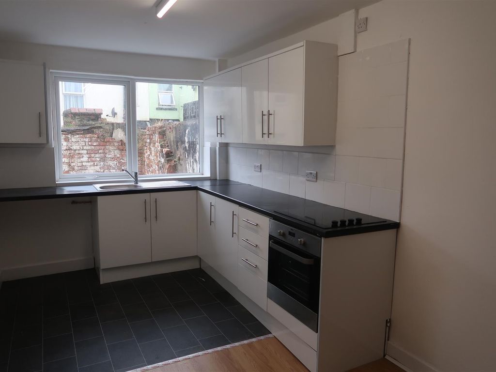 4 bed terraced house for sale in Clinton Avenue, Blackpool FY1, £