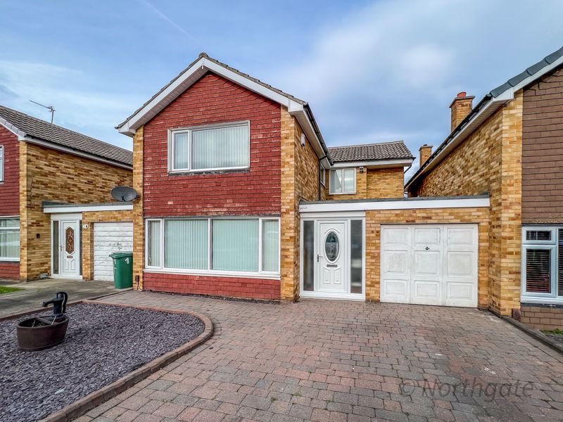 4 bed linkdetached house for sale in Hurworth Road, Billingham TS23