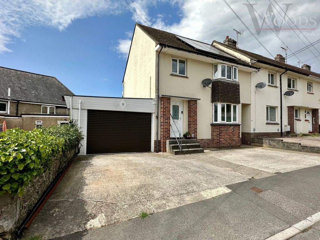 3 bed end terrace house for sale in Woodway Street, Chudleigh, Newton