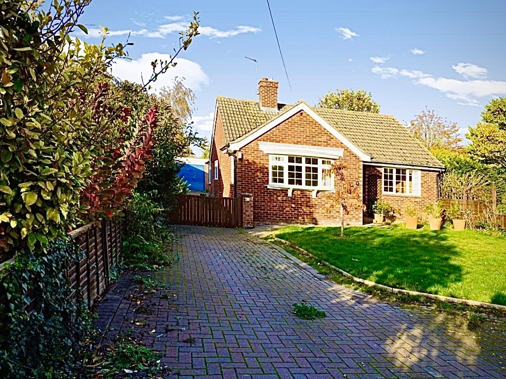 3 bed bungalow for sale in Spring Close, Burwell, Cambridge CB25 Zoopla
