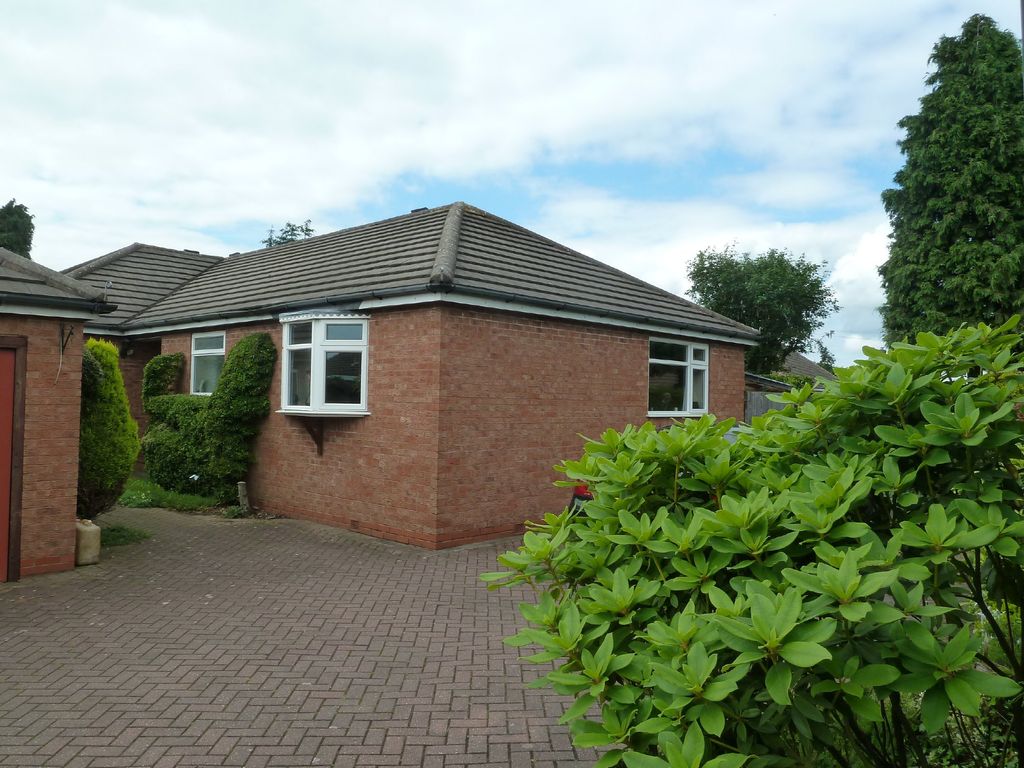 1 bed flat to rent in Grange Avenue, Burntwood WS7, £625 pcm Zoopla