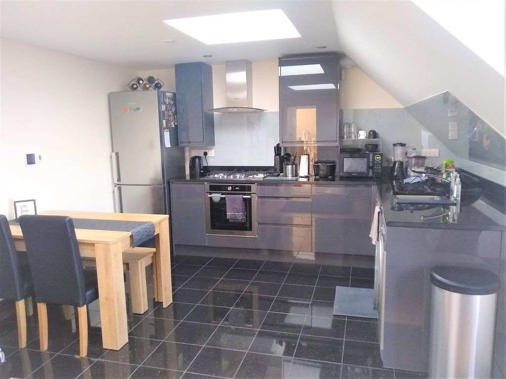 1 bed flat to rent in High Road, East Finchley N2 Zoopla