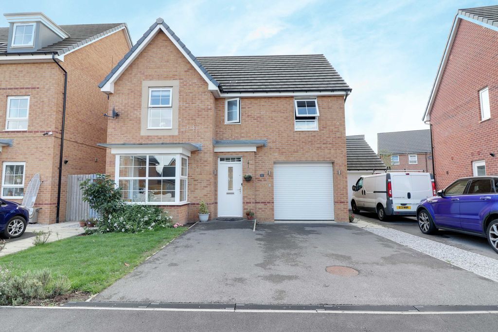 4 bed detached house for sale in Grace Causier Street, Methley, Leeds