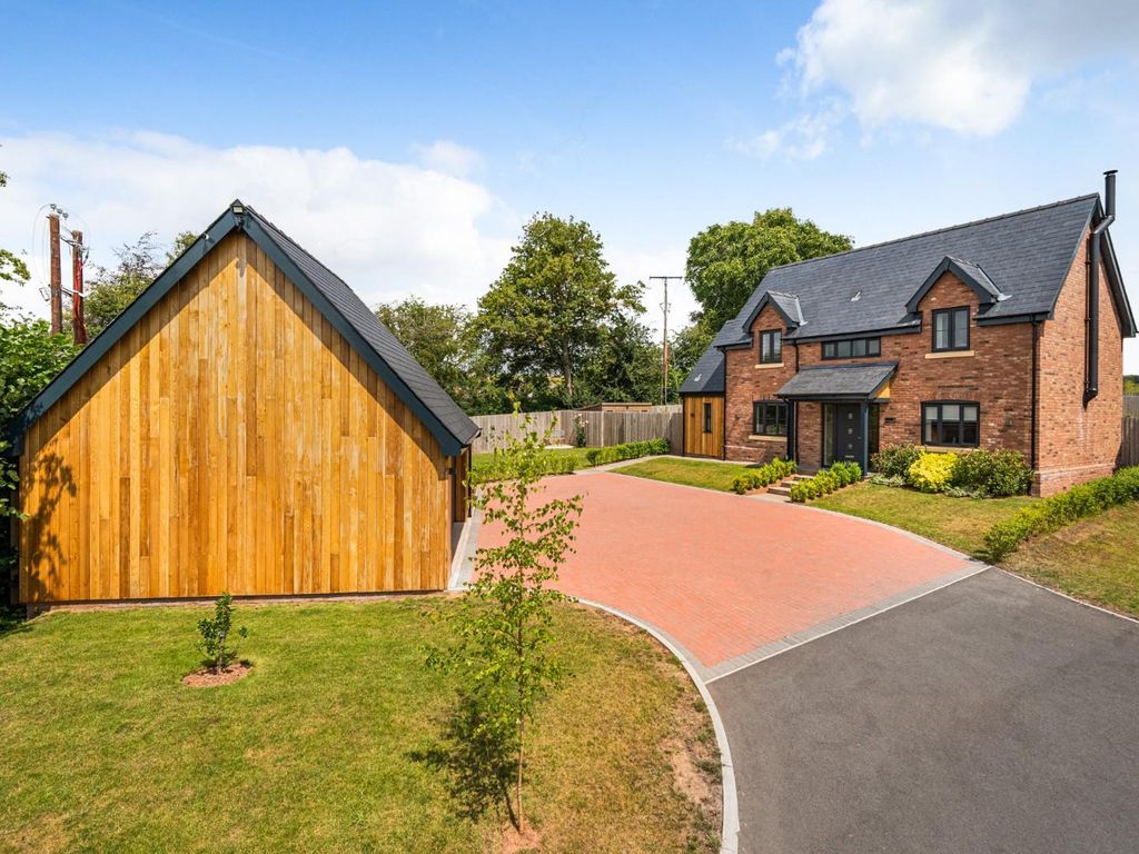 4 bed property for sale in 1 Ramblers Park, Whitestone, Herefordshire