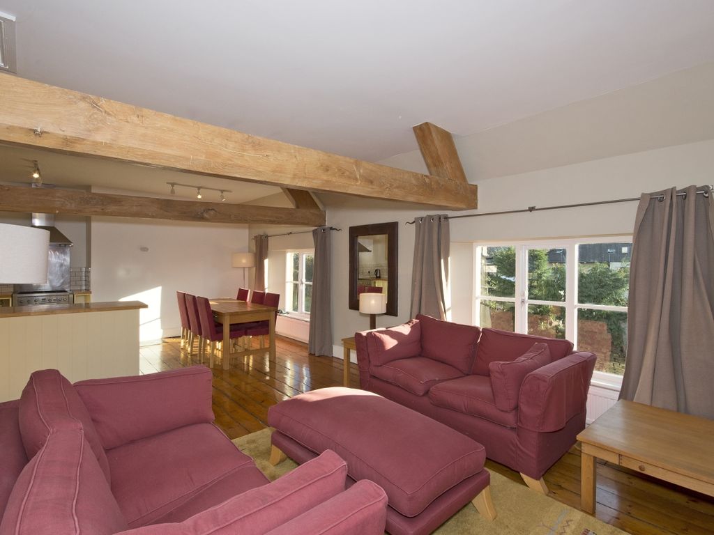 2 bed terraced house to rent in Richmond Street, Kings Sutton, Banbury OX17, £1,275 pcm Zoopla