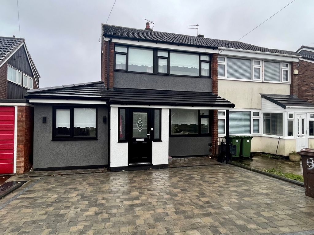 4 bed semidetached house for sale in Fouracres, Maghull, Liverpool L31