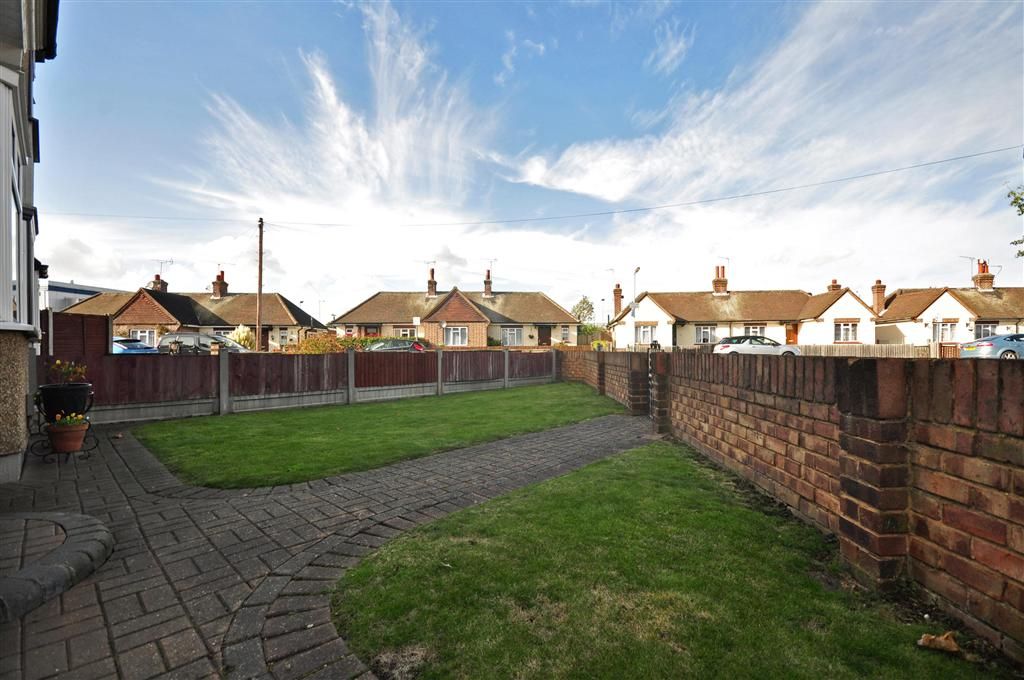 Property Details For Willow Room Willow Street Romford Rm7
