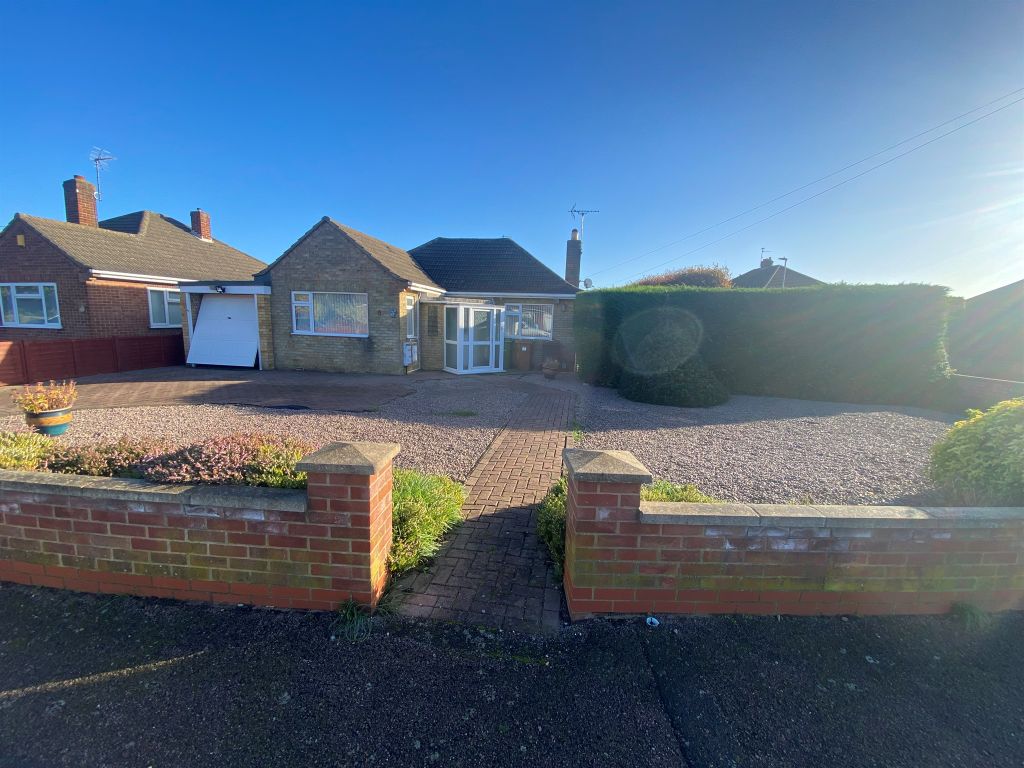 3 bed detached bungalow for sale in Wright Avenue, Stanground