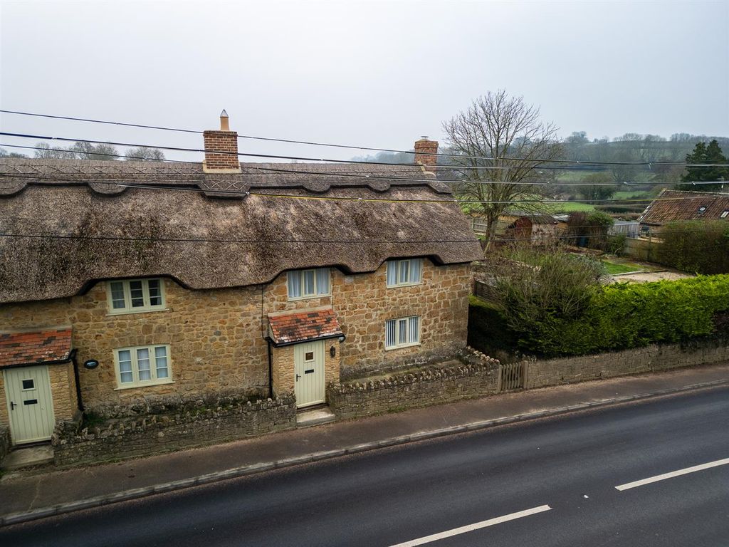 2 bed semidetached house to rent in Donyatt, Ilminster TA19, £950 pcm