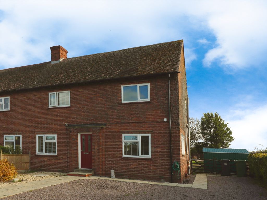 2 bed semidetached house for sale in West View, Great Stukeley