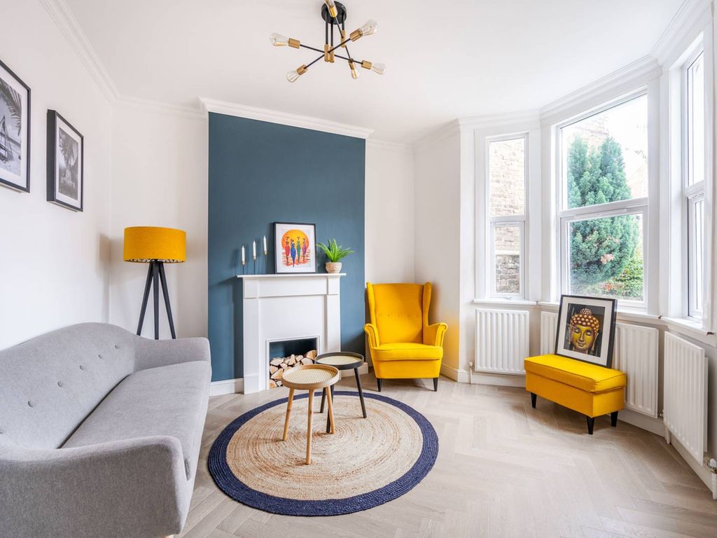 4 bed terraced house for sale in High Street NW10, Kensal Green, London
