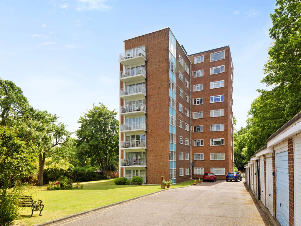 2 bed flat for sale in The Hollies, New Wanstead, London E11 Zoopla