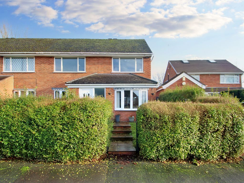 3 bed semidetached house for sale in Flaxman Close, Barlaston, Stoke
