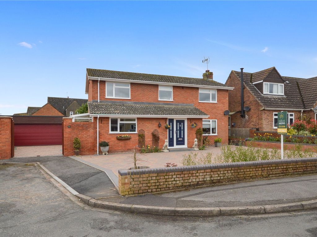 4 bed detached house for sale in Colton Road, Shrivenham, Swindon