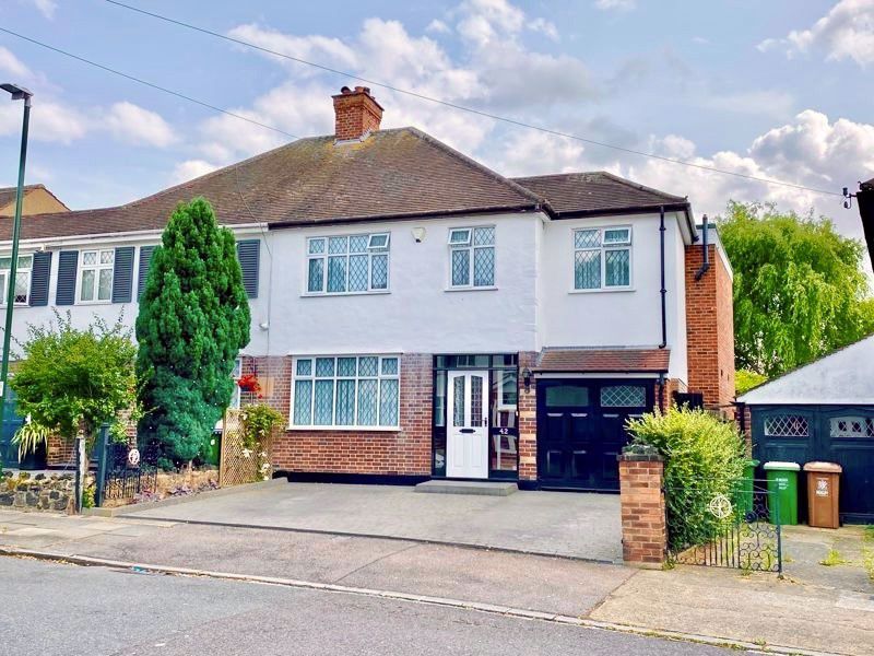 5 bed semidetached house for sale in Martin Dene, Bexleyheath DA6, £