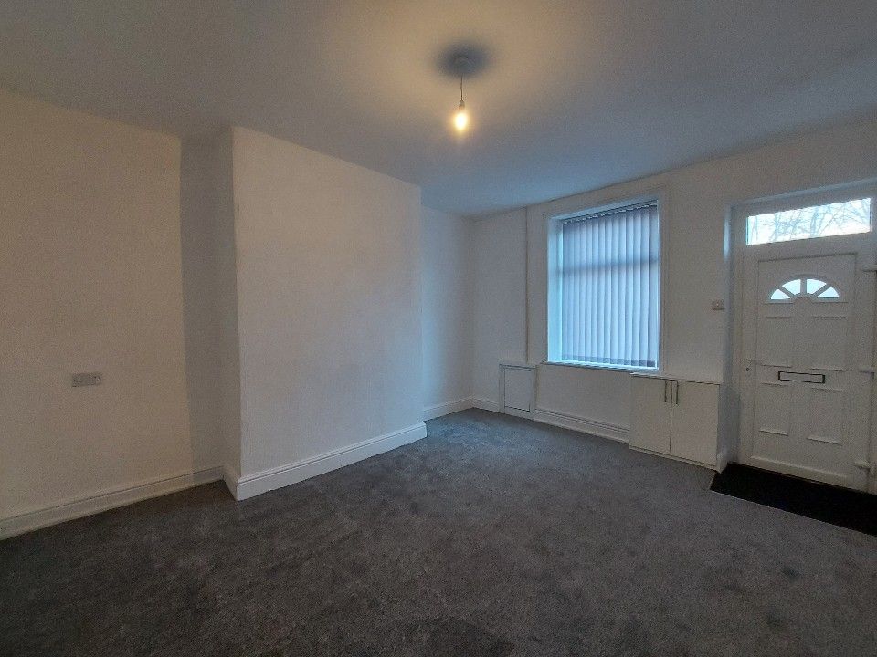 2 bed property to rent in Coal Clough Lane, Burnley BB11, £500 pcm Zoopla