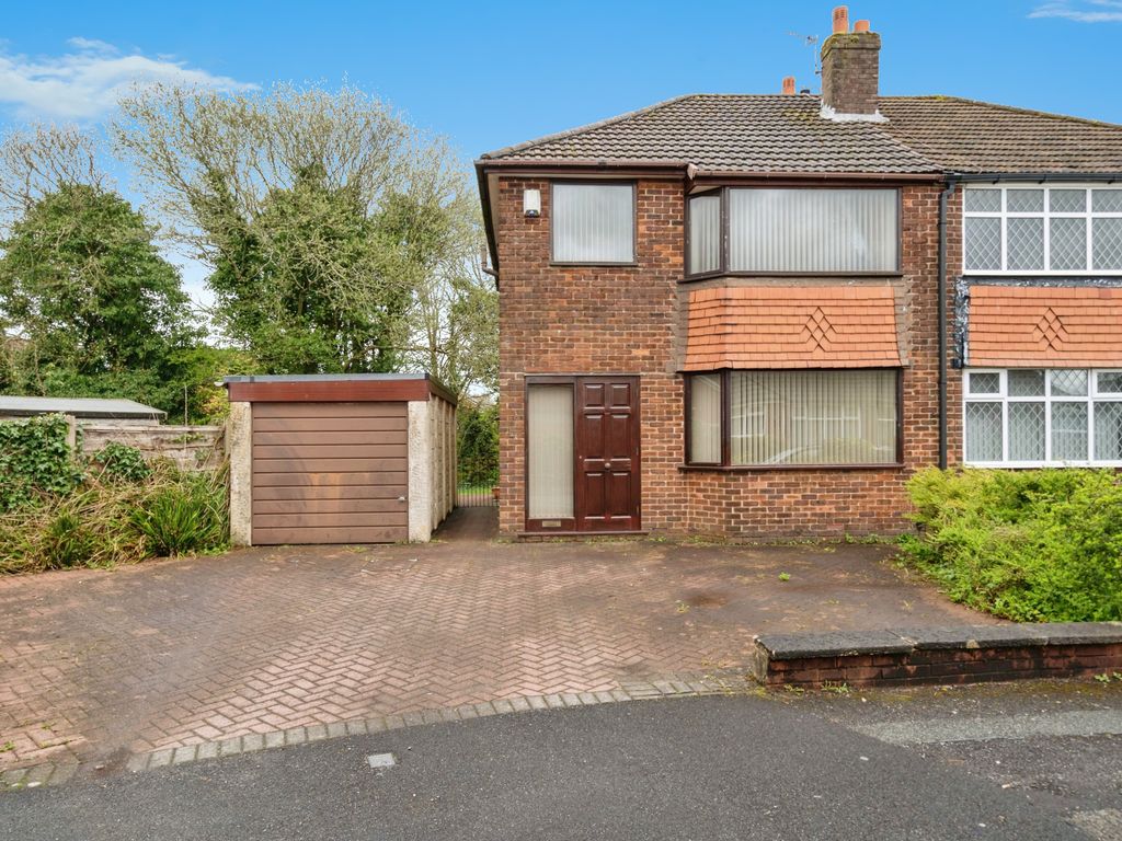 3 bed semidetached house for sale in Duxbury Avenue, Little Lever